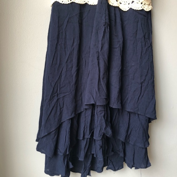 Double Zero Boho Crochet, Navy Ruffled Top Sz  M - Picture 6 of 9